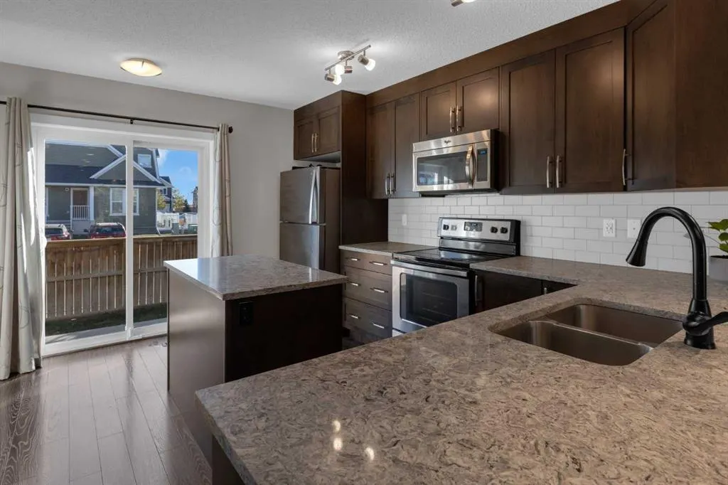 2400 Ravenswood View SE, #108