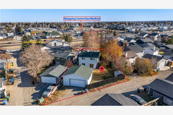 13 Martingrove Court NE