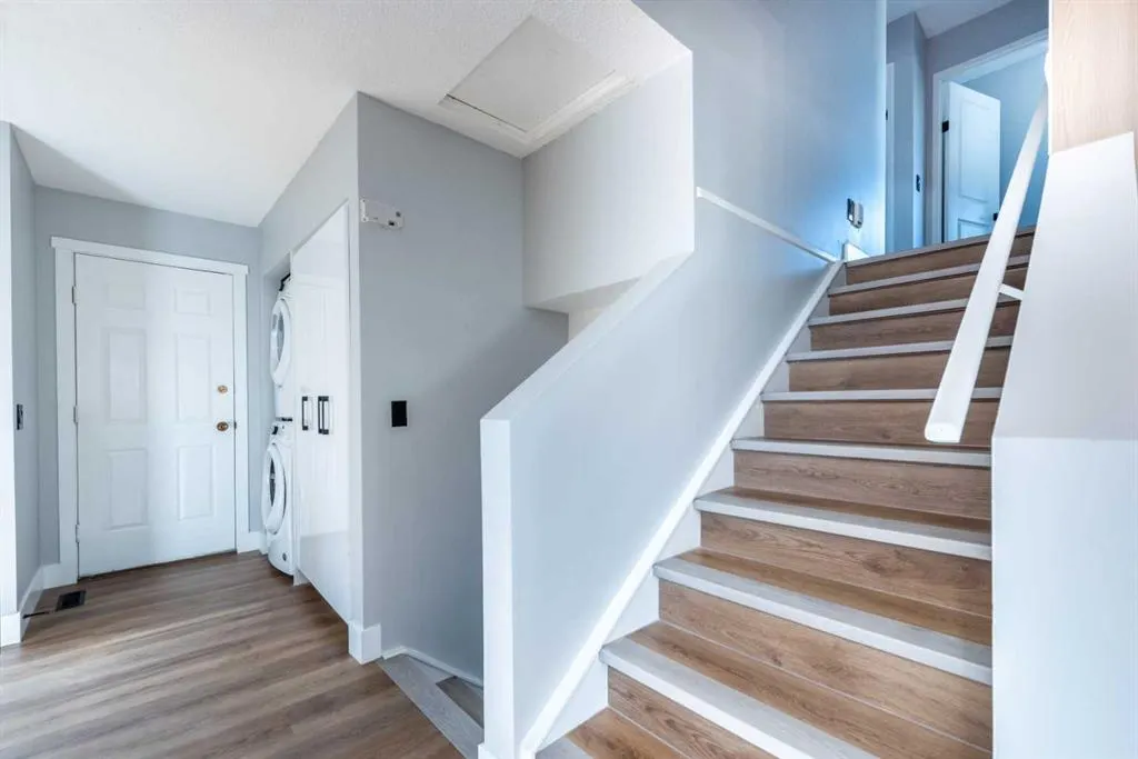 13 Martingrove Court NE