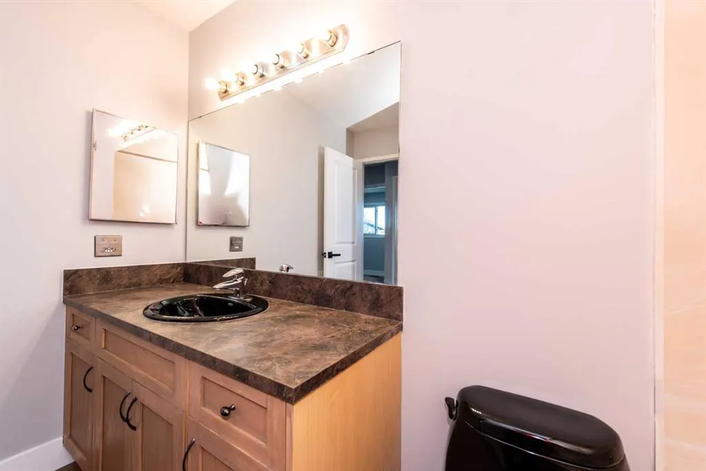 13 Martingrove Court NE