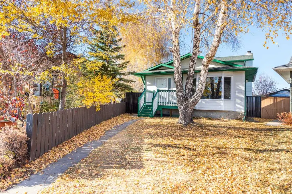 13 Martingrove Court NE