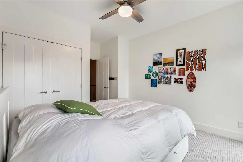 96 Beny-Sur-Mer Road SW