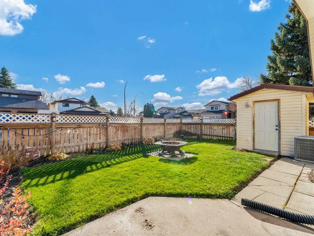 35 Rideau Crescent SE