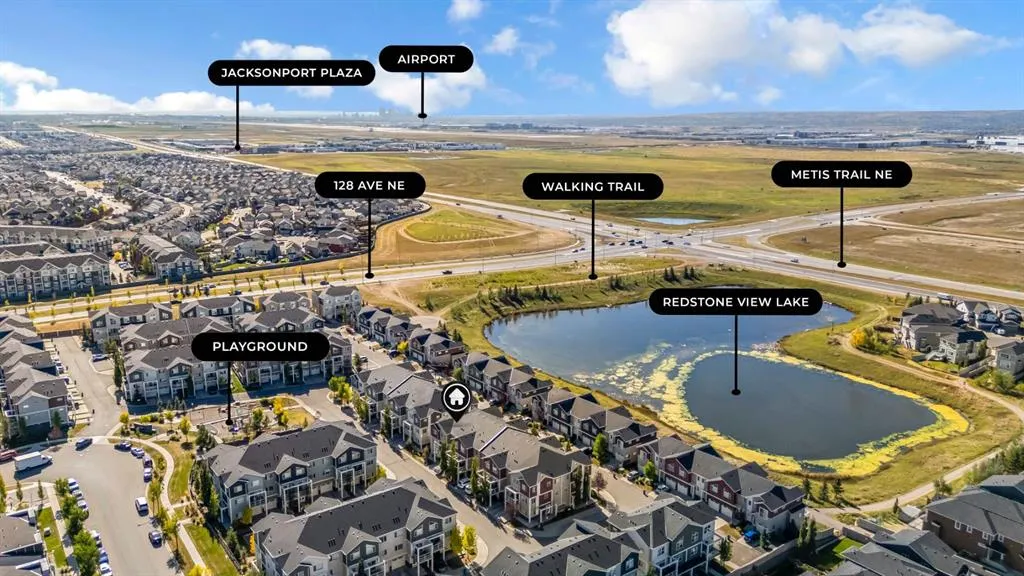 714 Redstone View NE