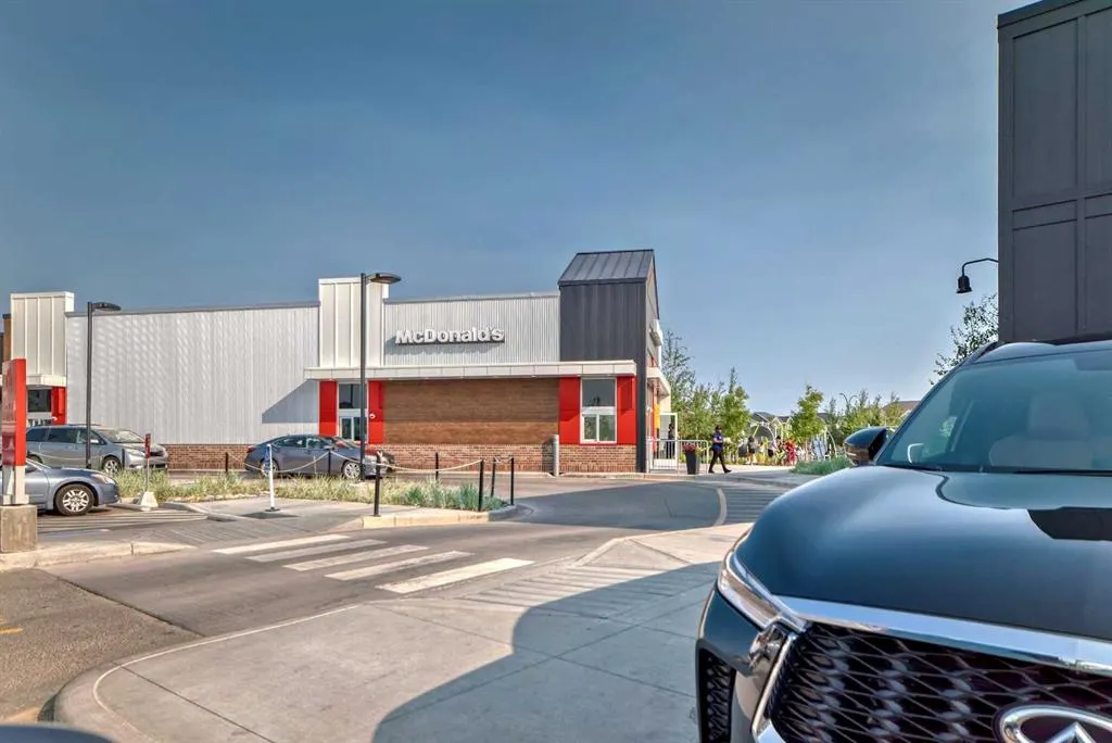 33 Carringham Gate NW, #2206