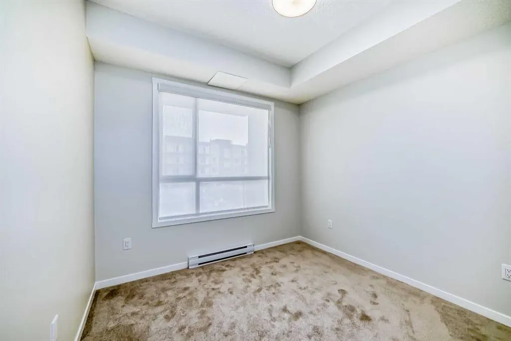 33 Carringham Gate NW, #2206