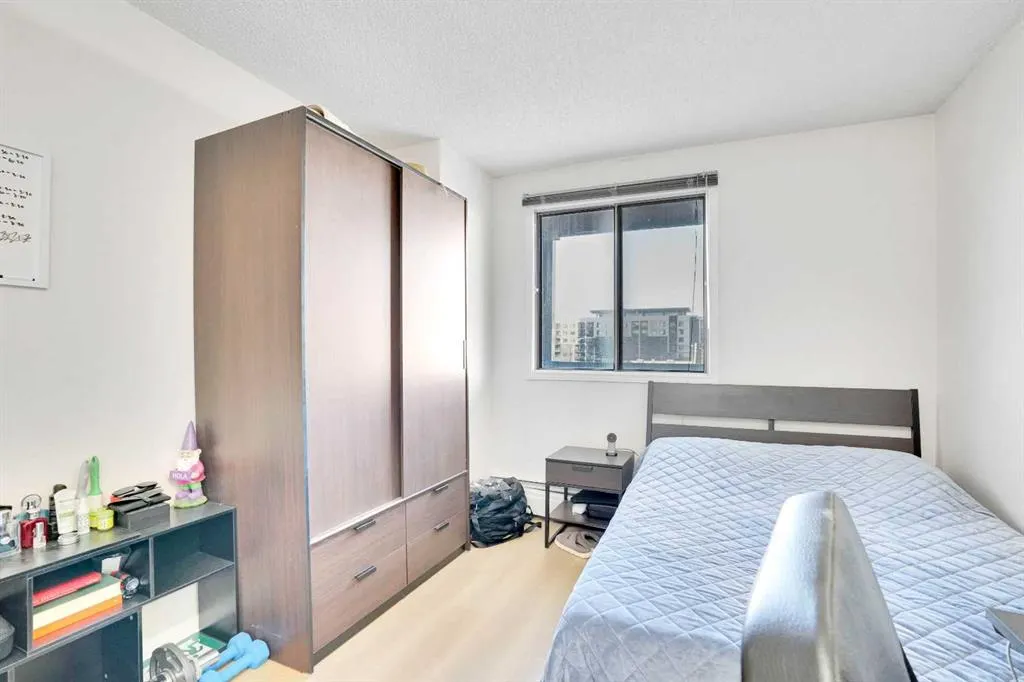 1334 12 Avenue SW, #305