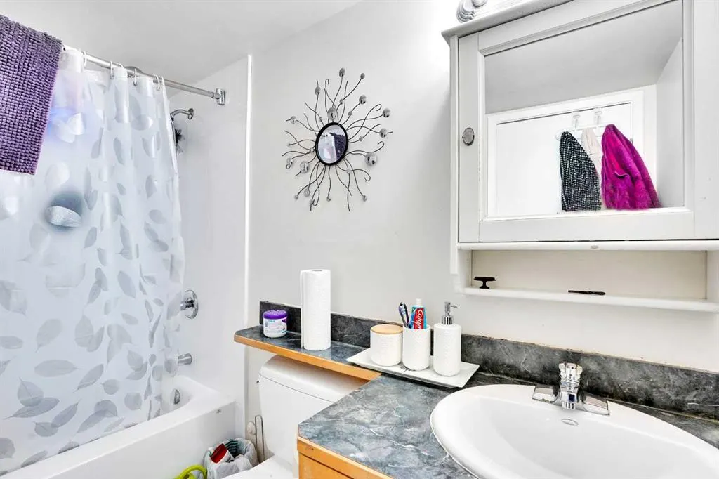 1334 12 Avenue SW, #305