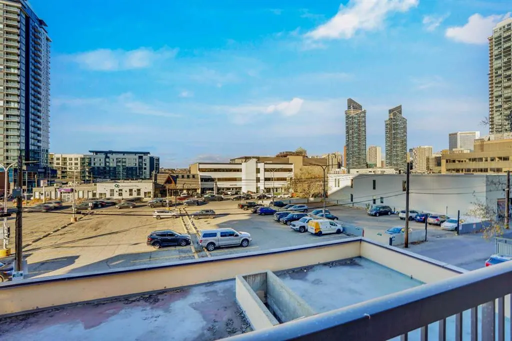 1334 12 Avenue SW, #305