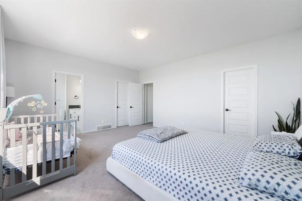 633 Windrow Manor SW