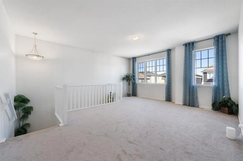 633 Windrow Manor SW