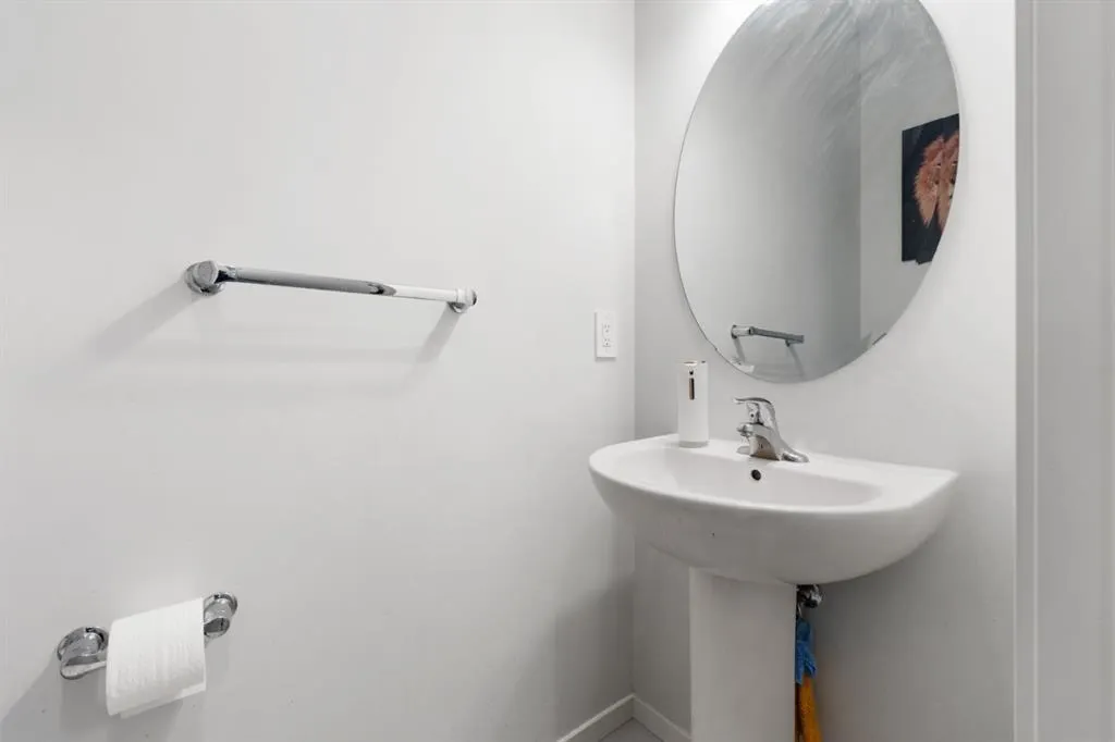 633 Windrow Manor SW