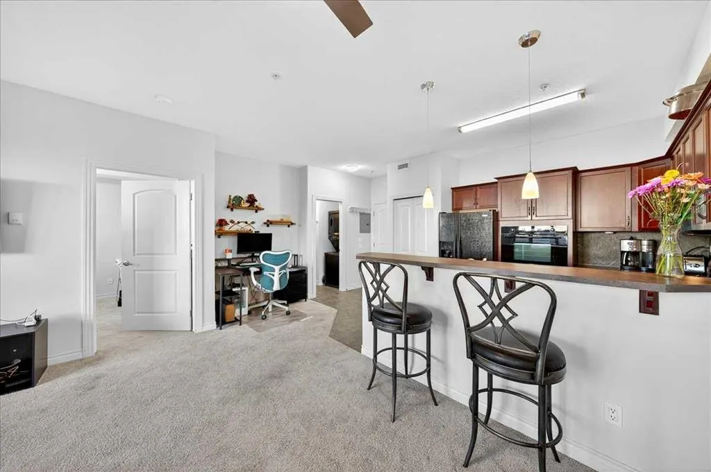 26 Val Gardena View SW, #253