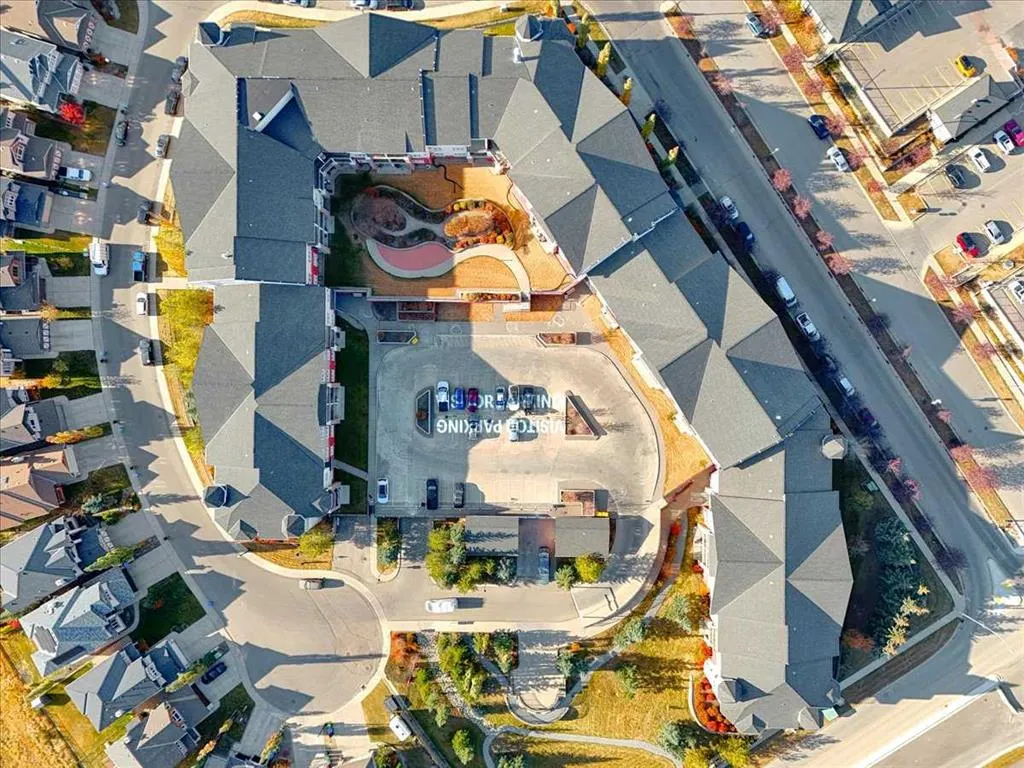 26 Val Gardena View SW, #253