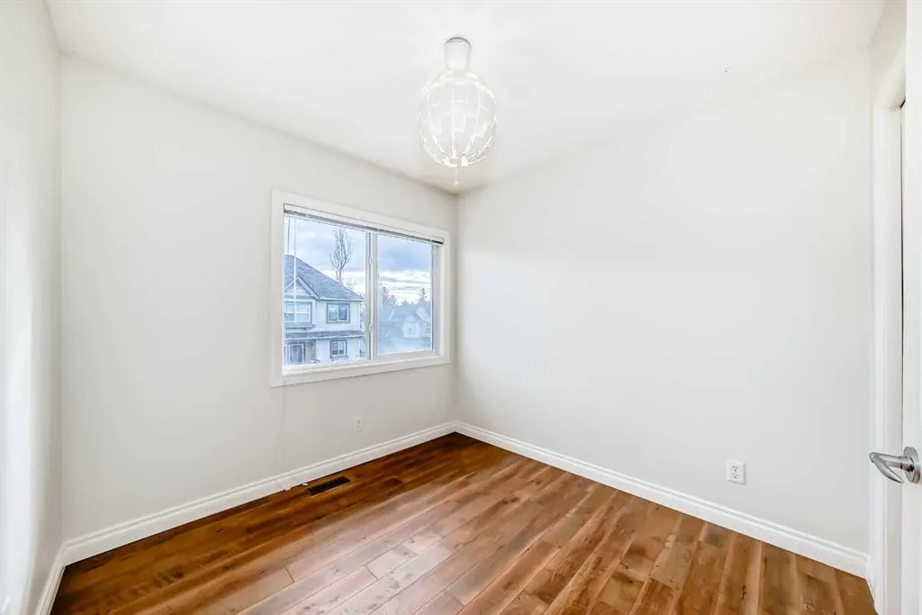 191 Cedarwood Lane SW