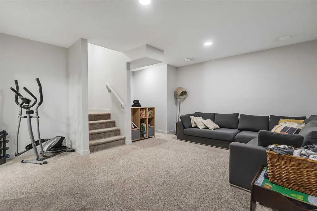 117 Highview Gate SE