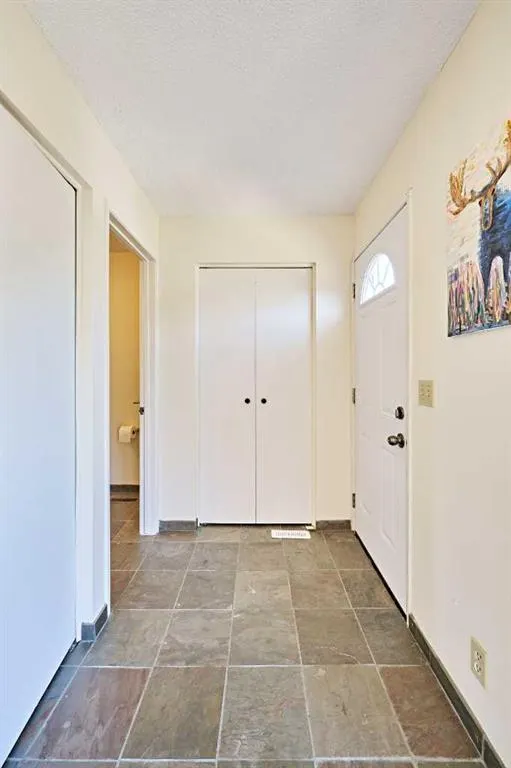 16 Shawmeadows Crescent SW