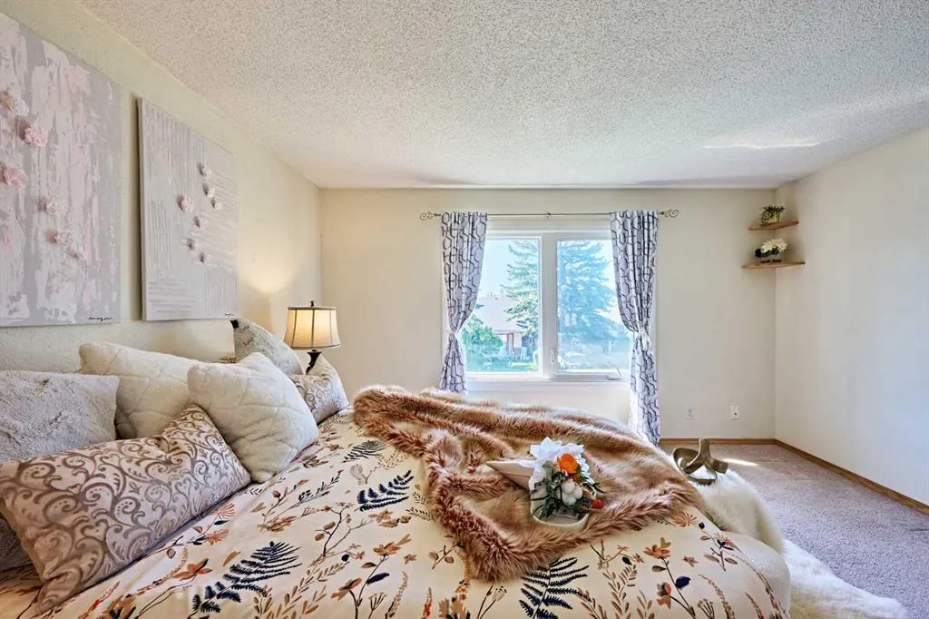 16 Shawmeadows Crescent SW