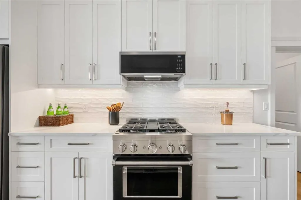 218 Mitchell Heath NW