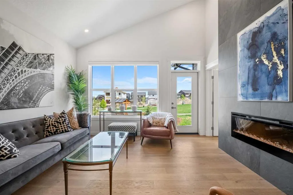 218 Mitchell Heath NW