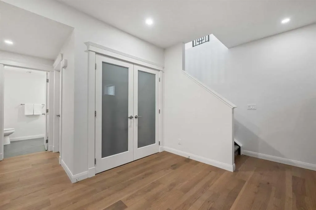 218 Mitchell Heath NW