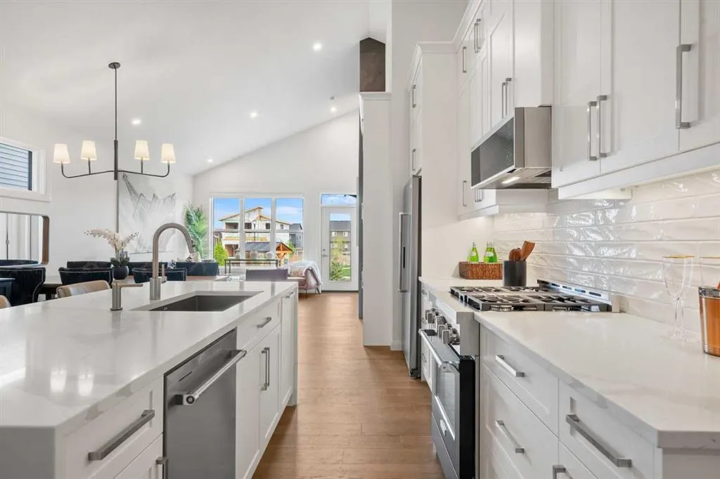 218 Mitchell Heath NW