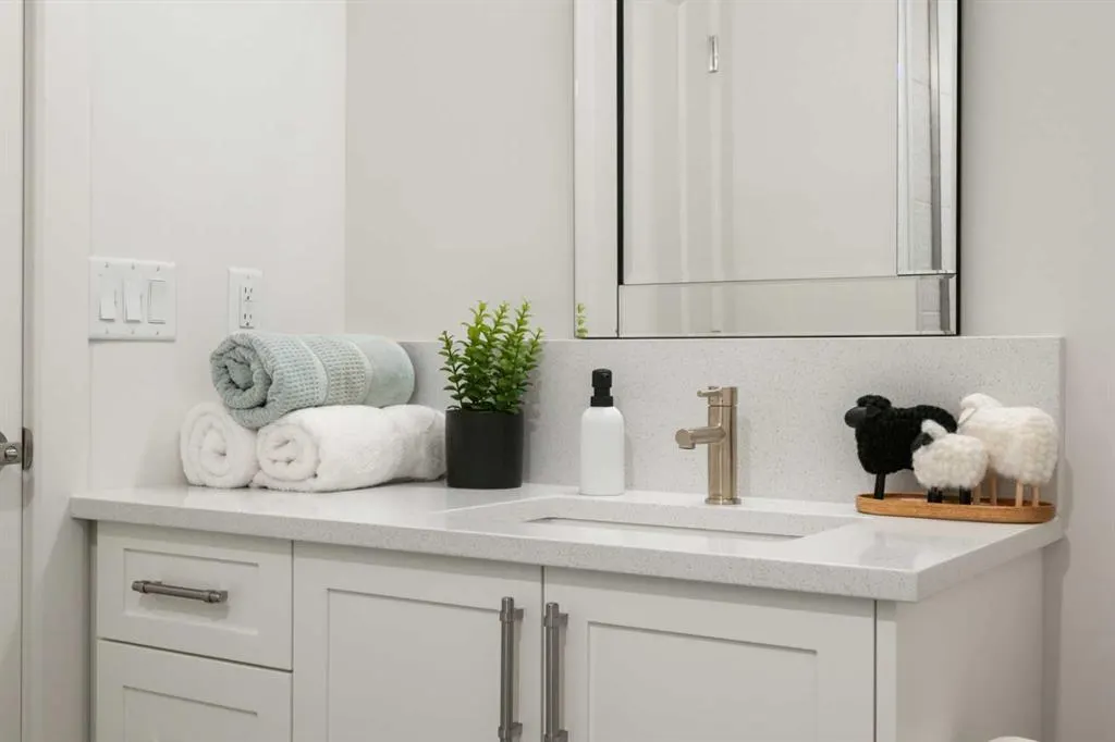 218 Mitchell Heath NW