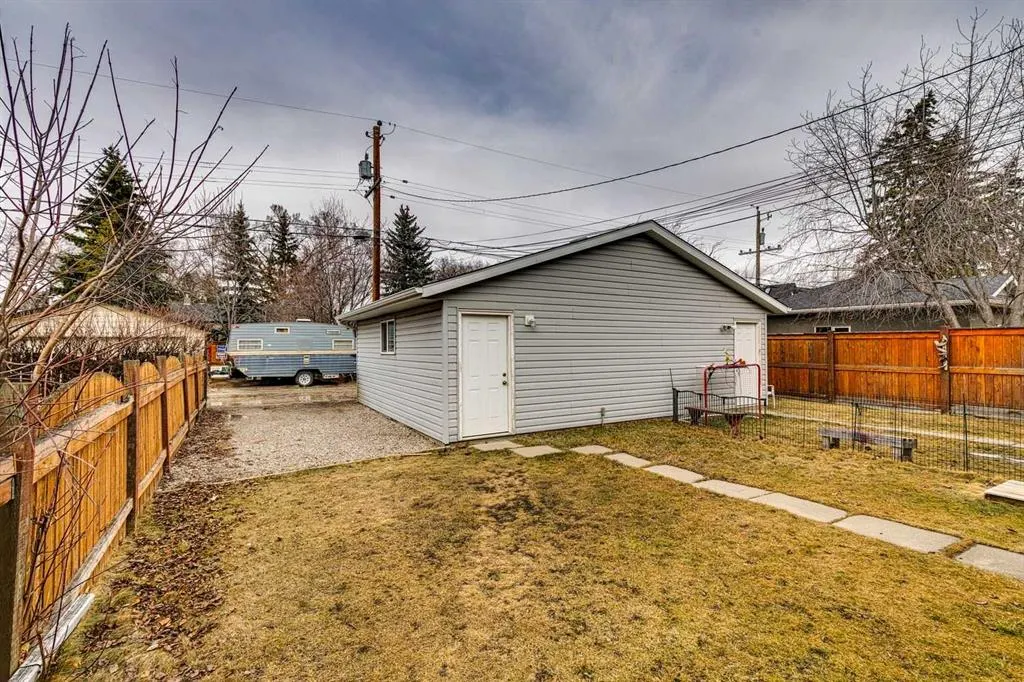 522 & 524 27 Avenue NW