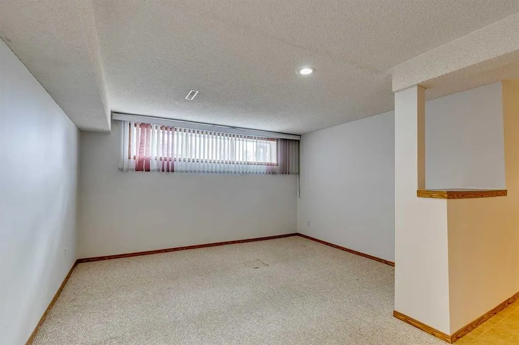 522 & 524 27 Avenue NW