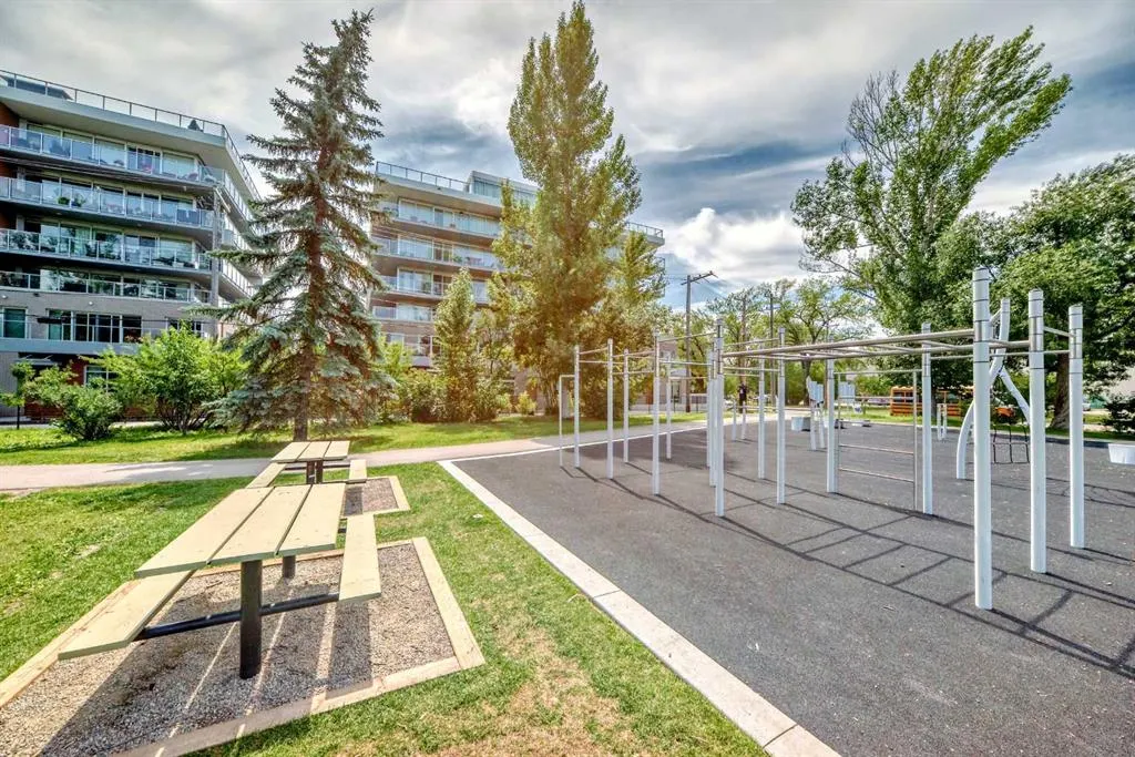 1234 5 Avenue NW, #1106