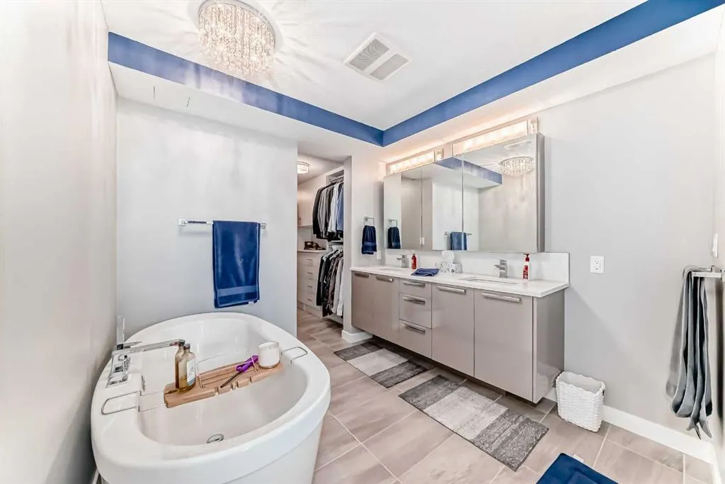 1234 5 Avenue NW, #1106