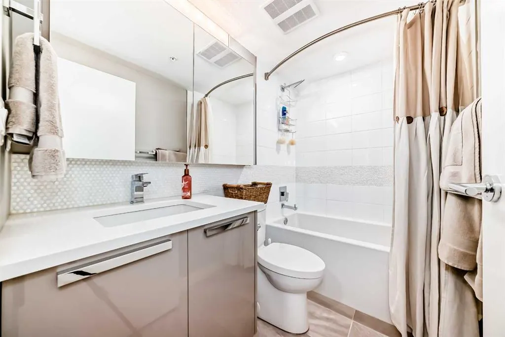 1234 5 Avenue NW, #1106