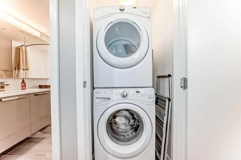 1234 5 Avenue NW, #1106