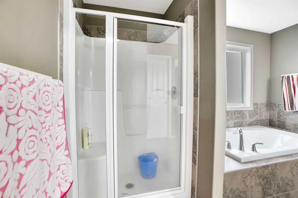 39 Skyview Shores Rise NE