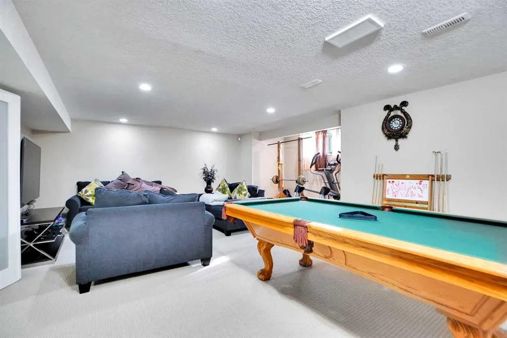 39 Skyview Shores Rise NE