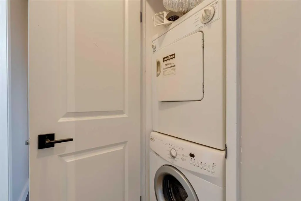 1027 Cameron Avenue SW, #402