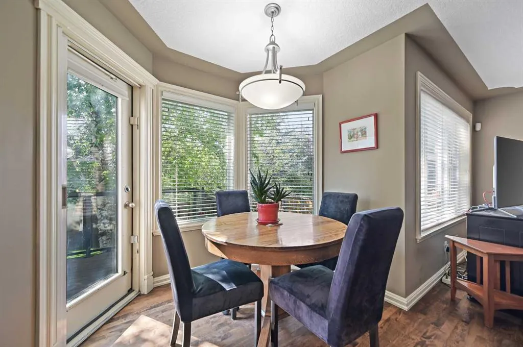 41 Strathridge Crescent SW