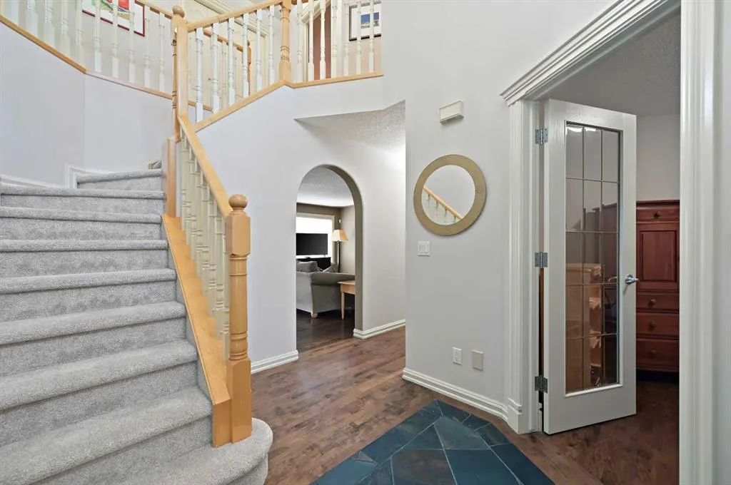 41 Strathridge Crescent SW