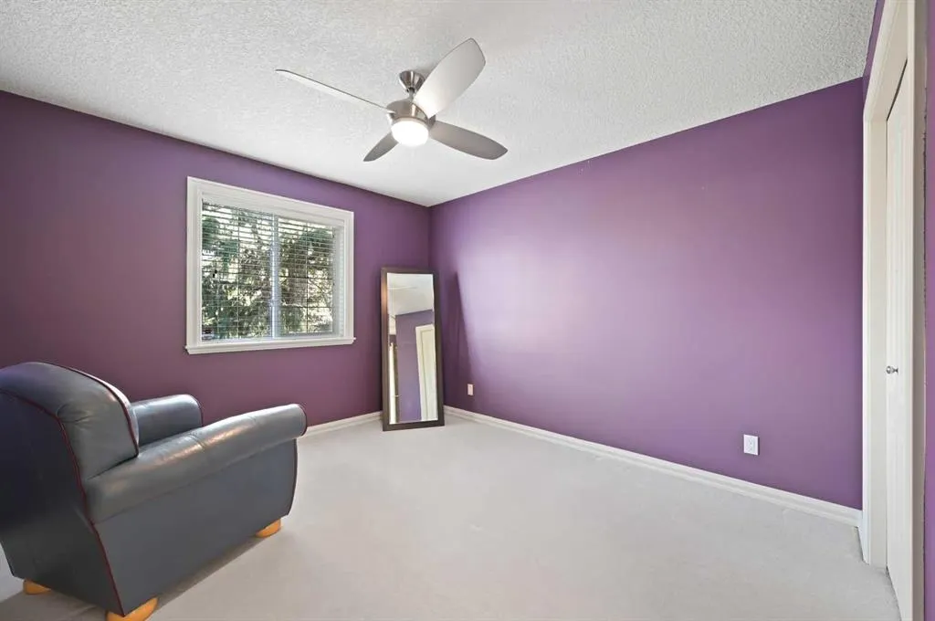 41 Strathridge Crescent SW