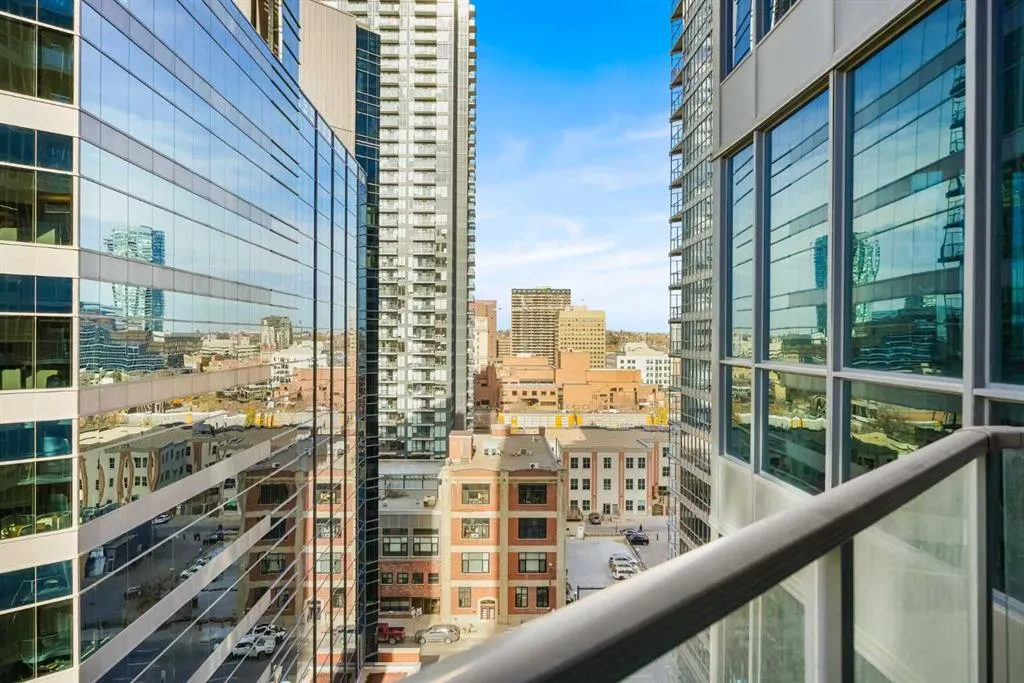 220 12 Avenue SE, #1102