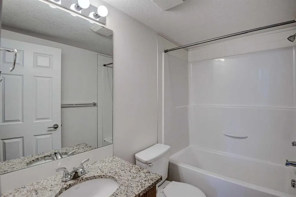 99 Copperstone Park SE, #2101