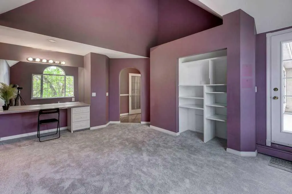 705 56 Avenue SW, #301