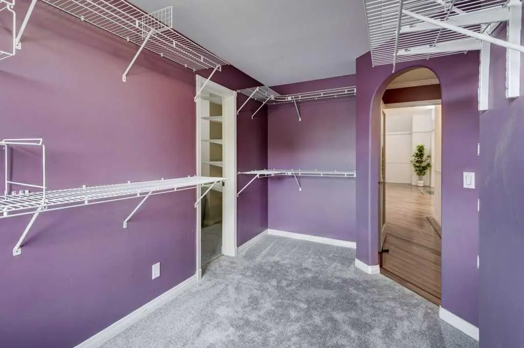 705 56 Avenue SW, #301