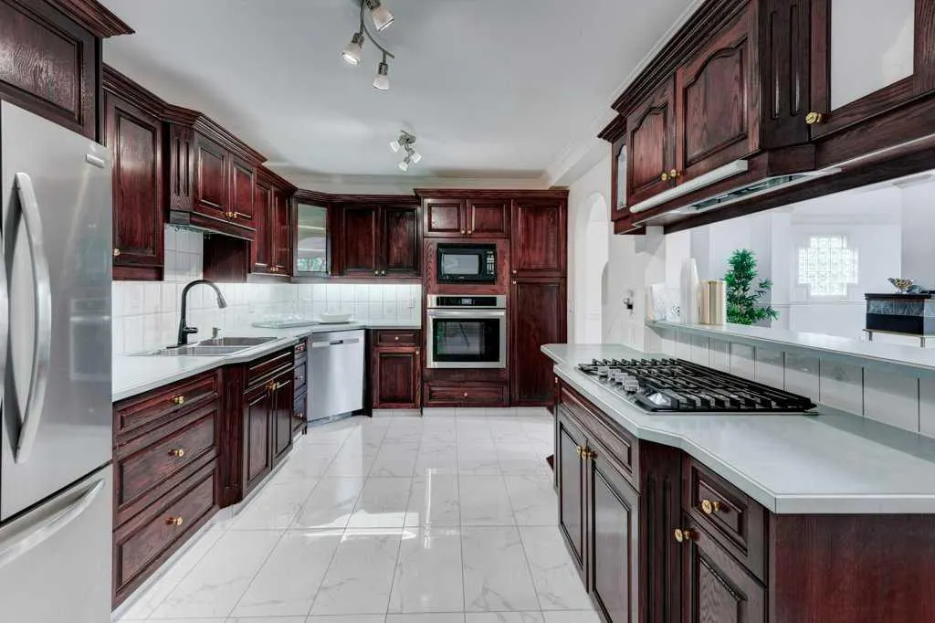 705 56 Avenue SW, #301