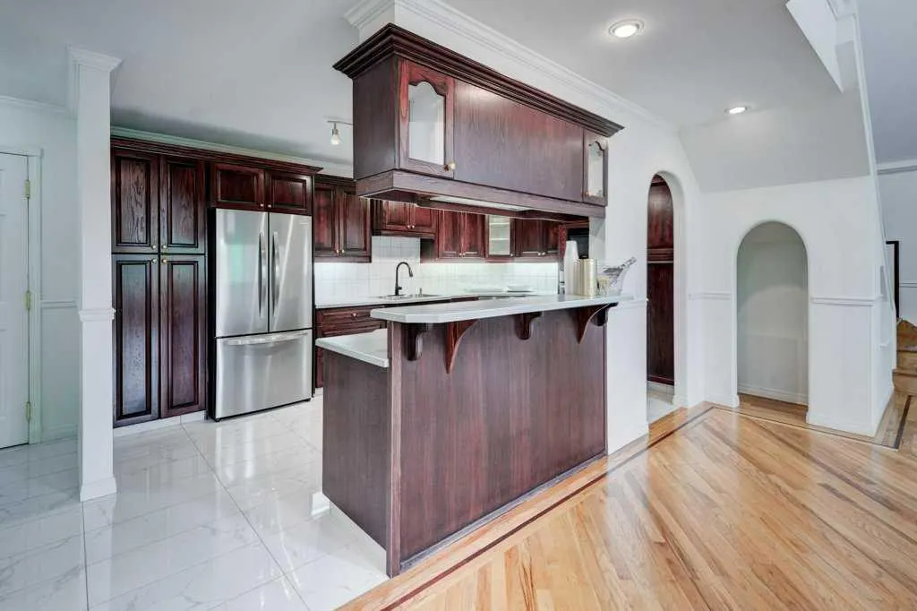 705 56 Avenue SW, #301