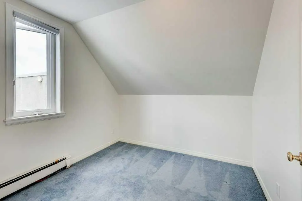 705 56 Avenue SW, #301