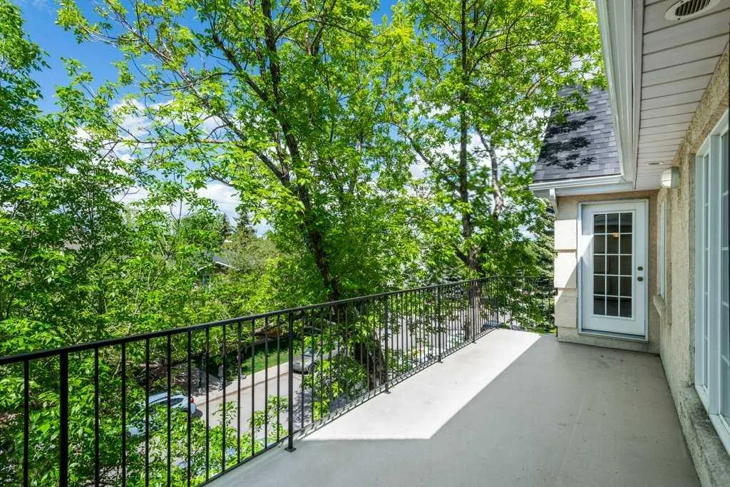 705 56 Avenue SW, #301