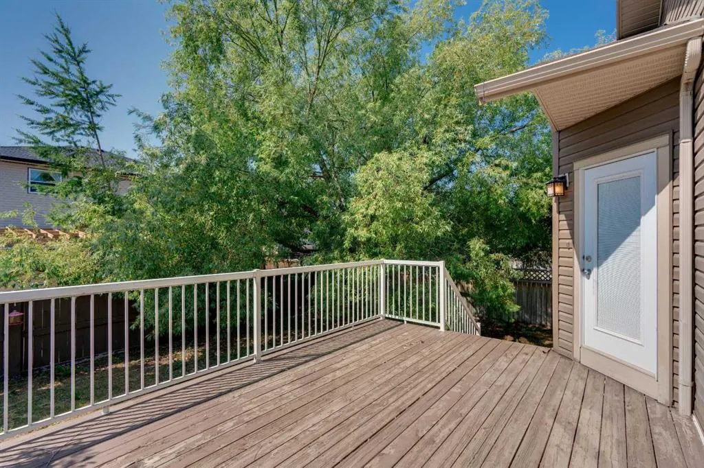 106 Thornbird Way SE