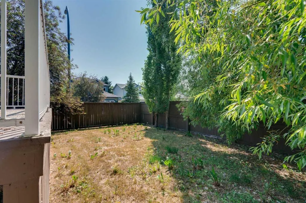 106 Thornbird Way SE