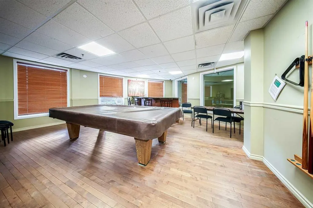 5040 53 Street, #207